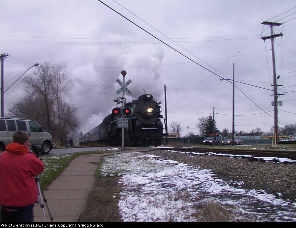 1225 leads the North Pole Express over Chipman Street